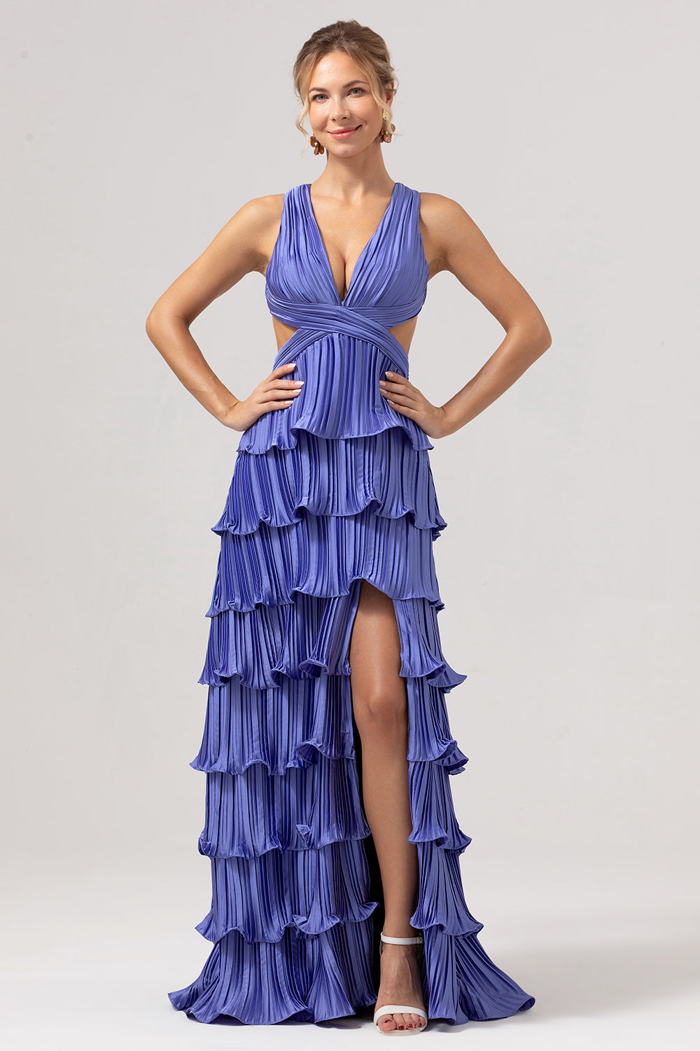 Lilla A-linje V-hals plisseret lagdelt blonder op tilbage lang brudepigekjole med slids