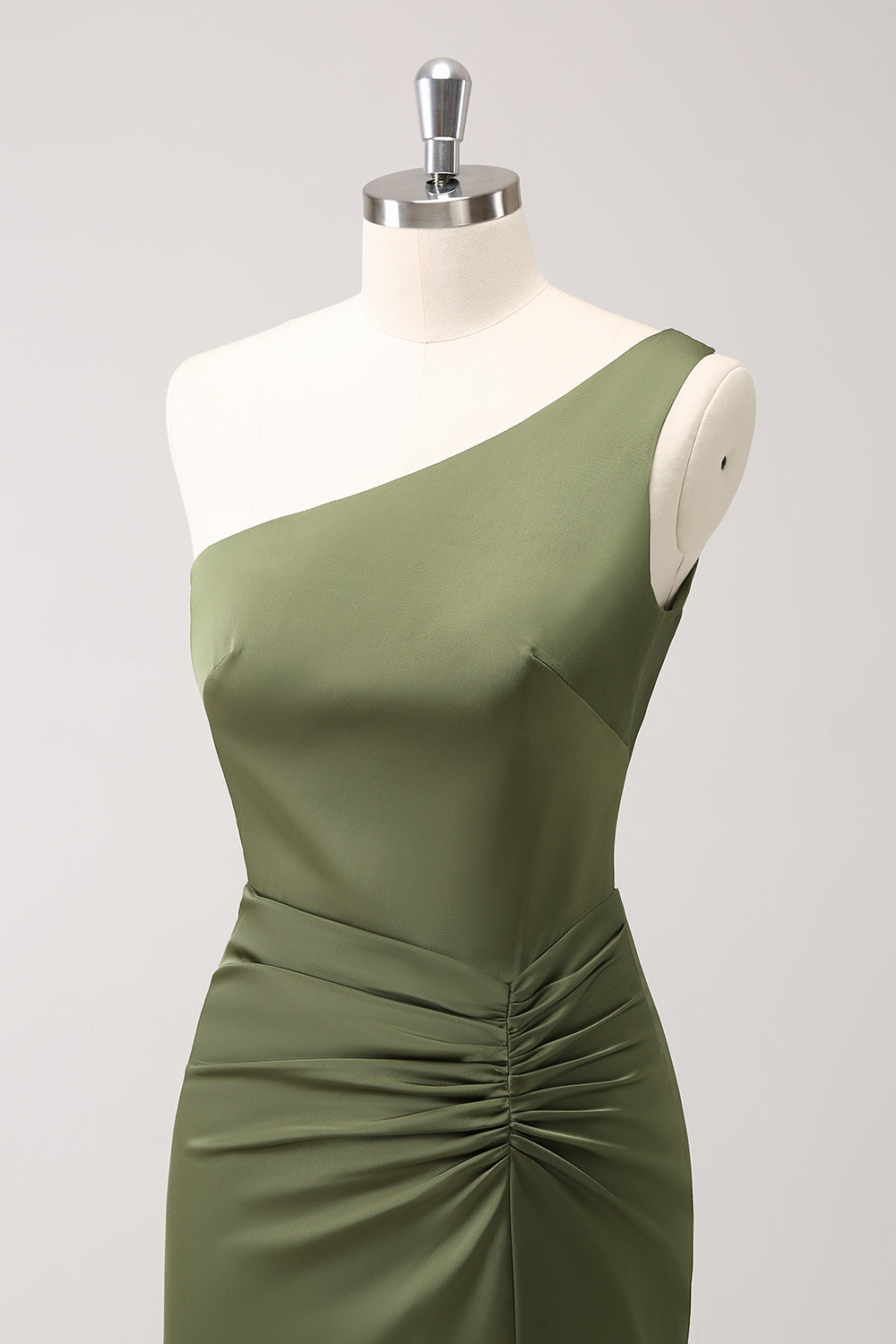 Oliven En Skulder Havfrue Satin Lang Brudepigekjole