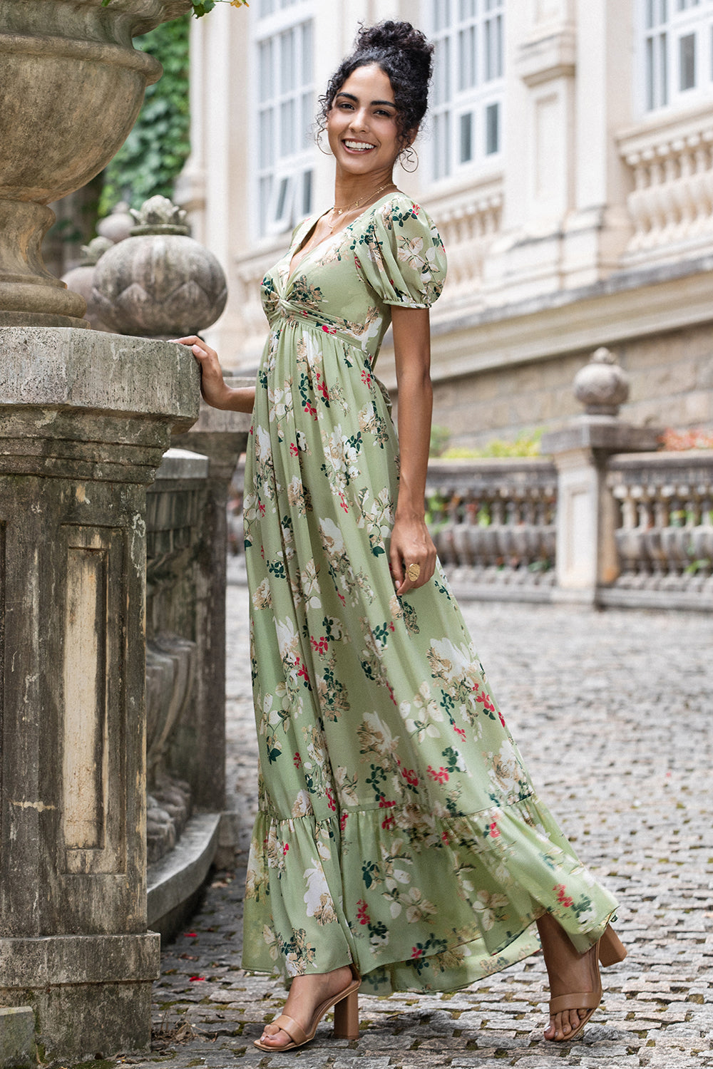 Grøn blomst A Line V hals rygløs bryllupsfest gæstekjole med korte ærmer