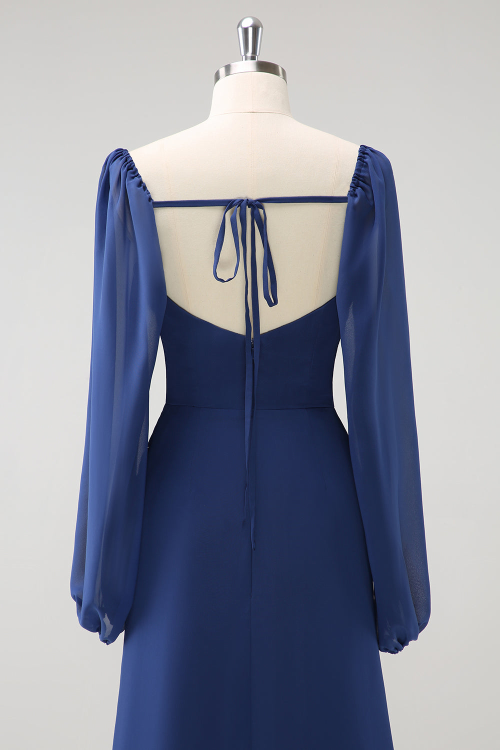 Mørkeblå skede firkantet hals Chiffon lange ærmer lang brudepigekjole med slids