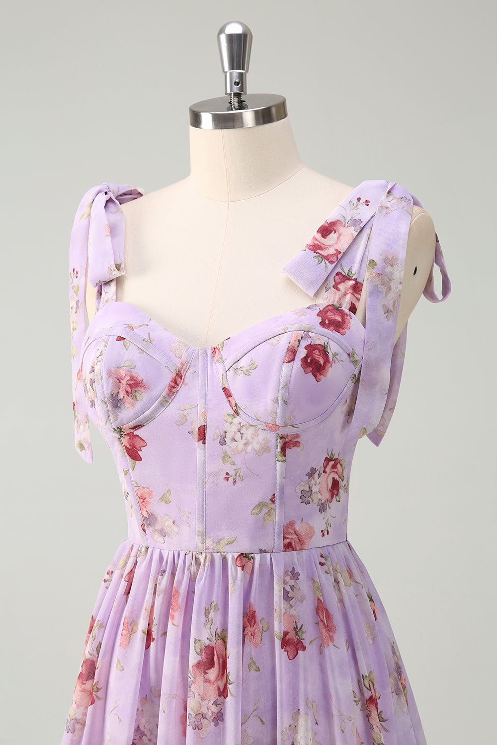 Grå lilla A Line Tiered Ruffled Print Floral Brudepigekjole