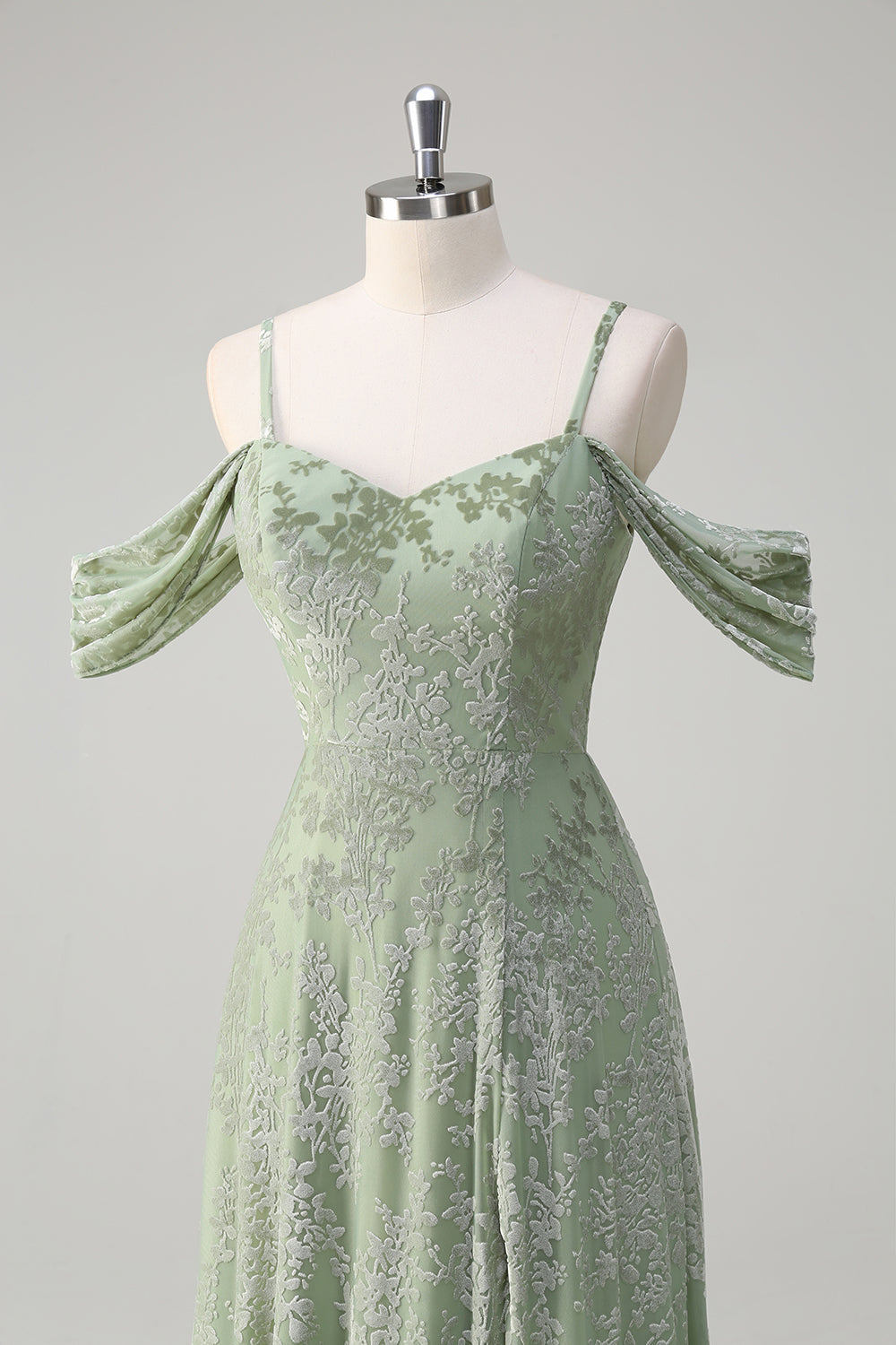 Dusty Sage A-linje kold skulder Jacquard lang brudepigekjole med slids