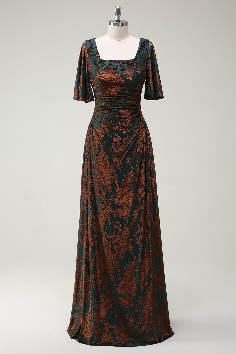 Mørkegrøn firkantet hals lang brudepigekjole med korte ærmer