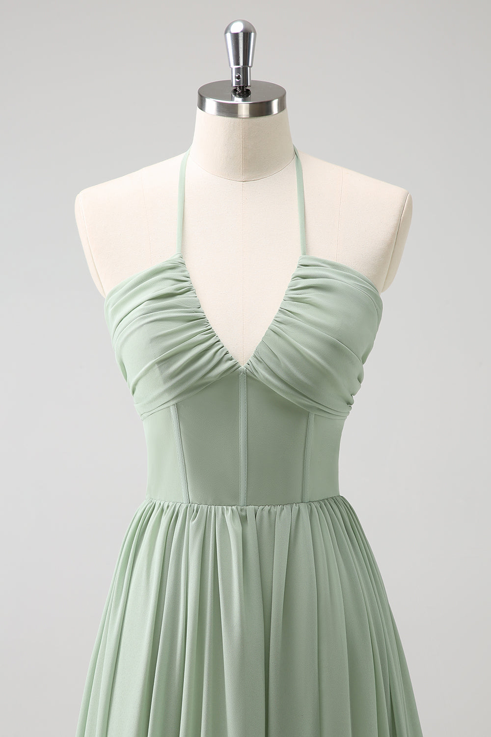 Dusty Sage Halter Ruffled brudepige kjole med slids