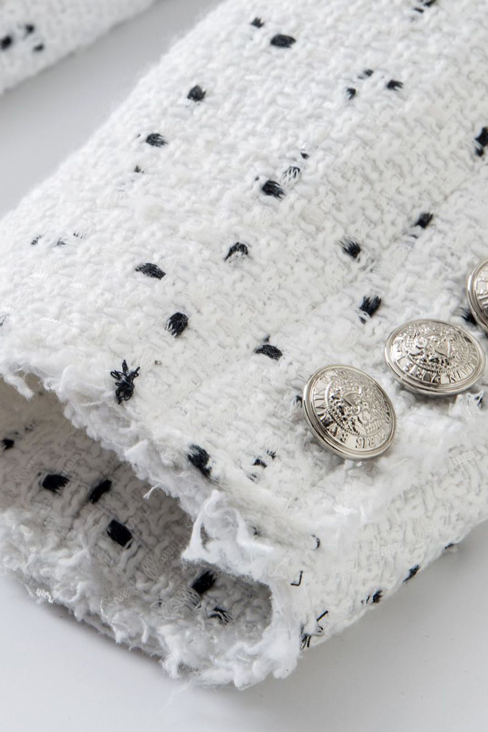 Hvid dobbeltradet prikket Midi Kvinders Blazer