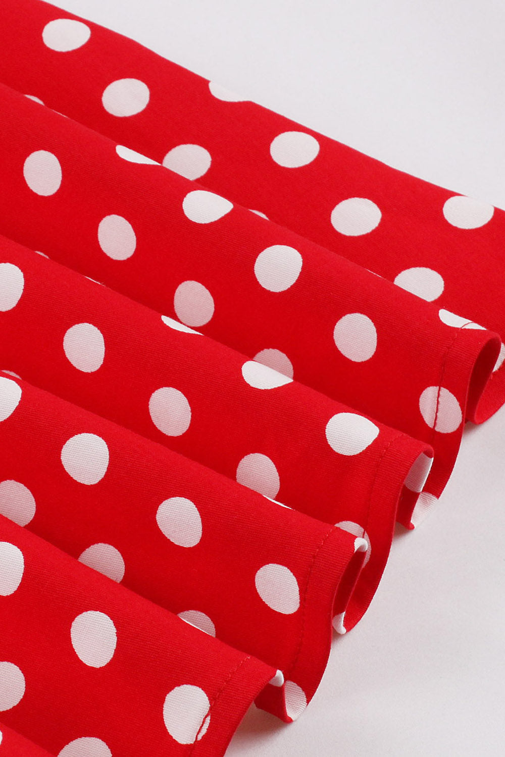 En linje Sorte Polka Dots korte ærmer 1950'erne kjole med bælte