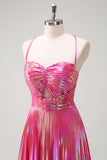 Fuchsia A-Line Spaghetti stropper Metallisk plisseret lang gallakjole med slids