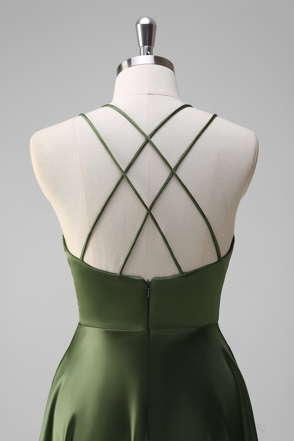 Oliven A-linje Spaghetti stropper Ruched Lang Satin brudepigekjole