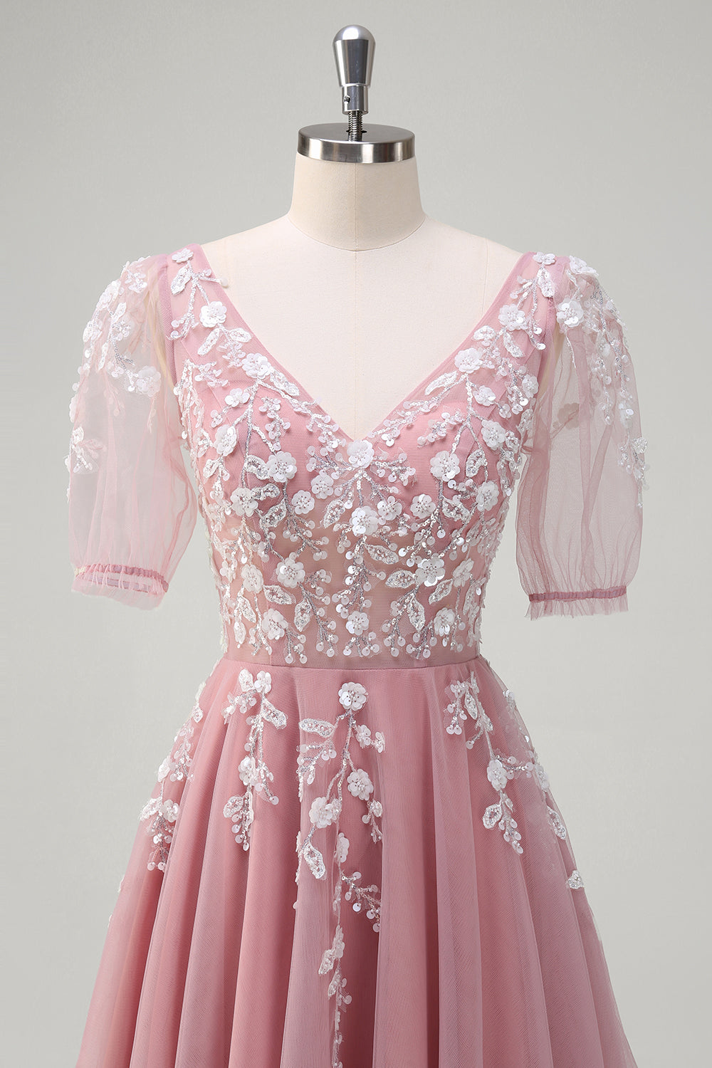 Glitrende kongeblå A-linje V-hals applikationer tyl lang gallakjole med korte ærmer