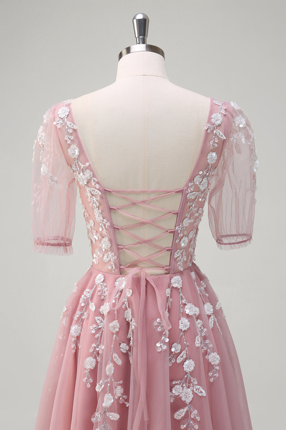 Glitrende kongeblå A-linje V-hals applikationer tyl lang gallakjole med korte ærmer