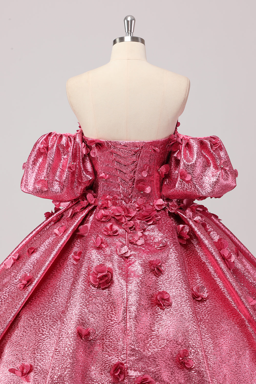 Prinsesse Fuchsia balkjole Off the Shoulder Puff Sleeves Quinceanera kjole med 3D blomster