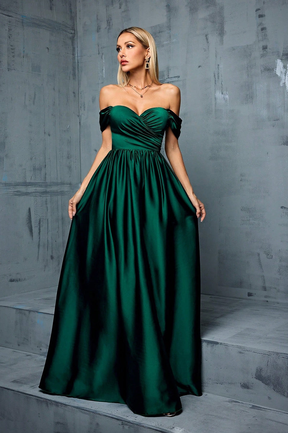 Army Grøn Off the Shoulder Satin A-linje Lang Gallakjole