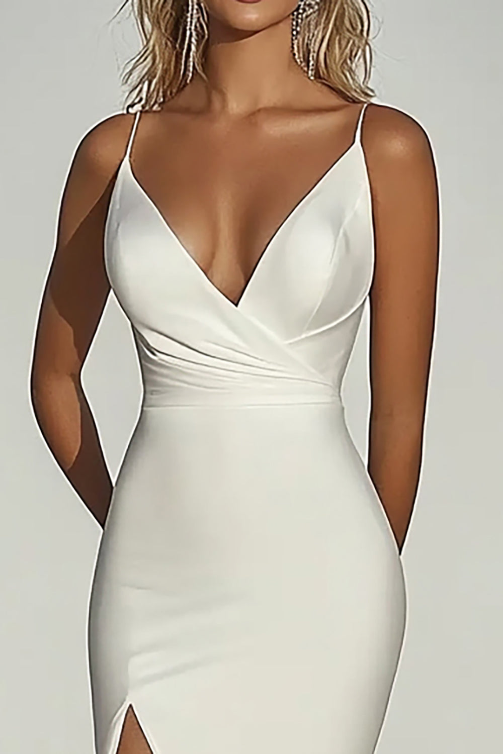 Elegant Elfenben Off the Shoulder Satin Havfrue Ruched Lang brudekjole med slids