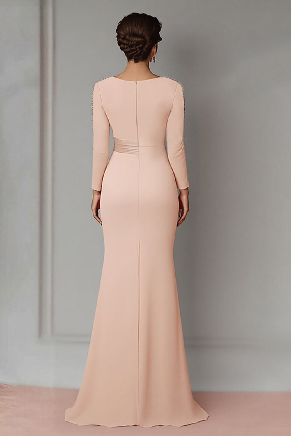 Blush Lace Sheath Mor Til Bruden Kjole med Lange Ærmer