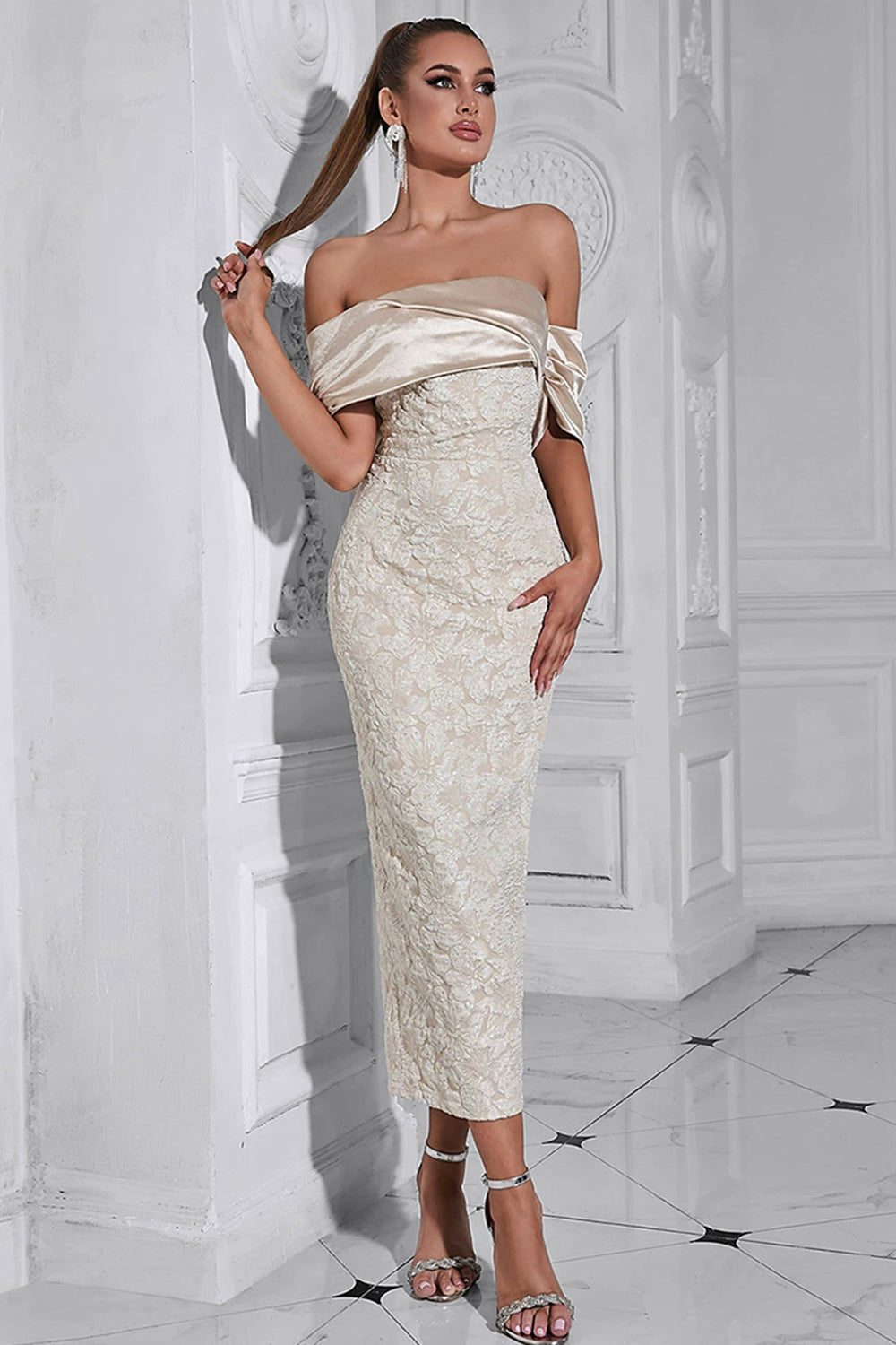 Abrikos Off the Shoulder Appliques Sheath Aftenkjole