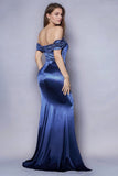 Mørkeblå havfrue Off the Shoulder plisseret satin lang gallakjole