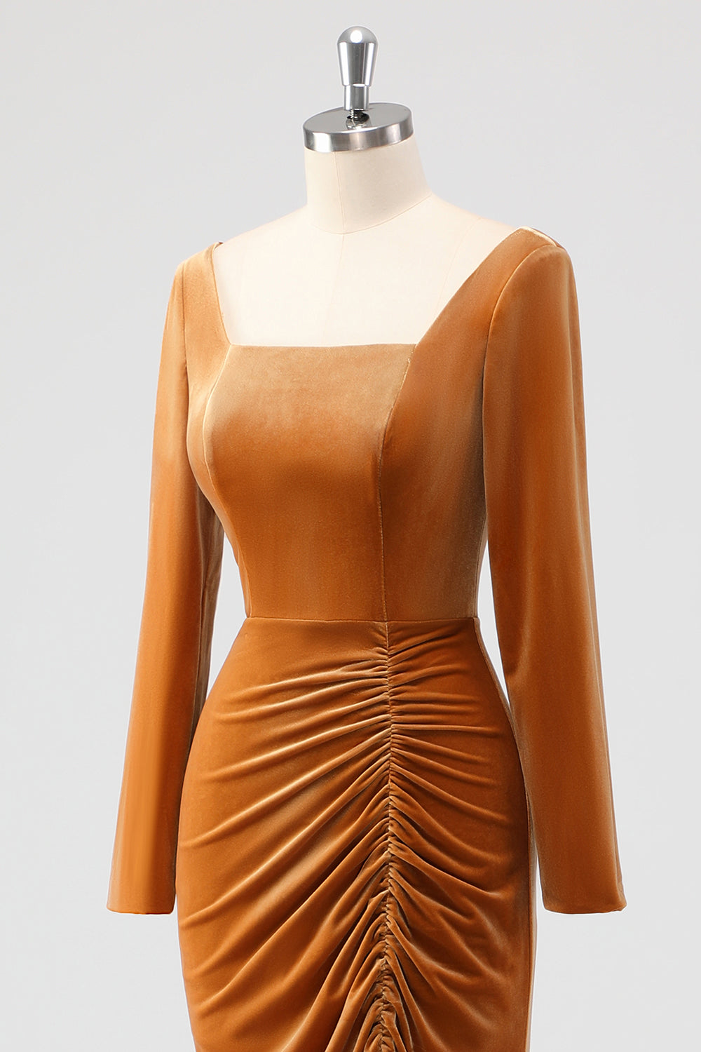 Brun skede firkantet hals fløjl lange ærmer lang brudepigekjole