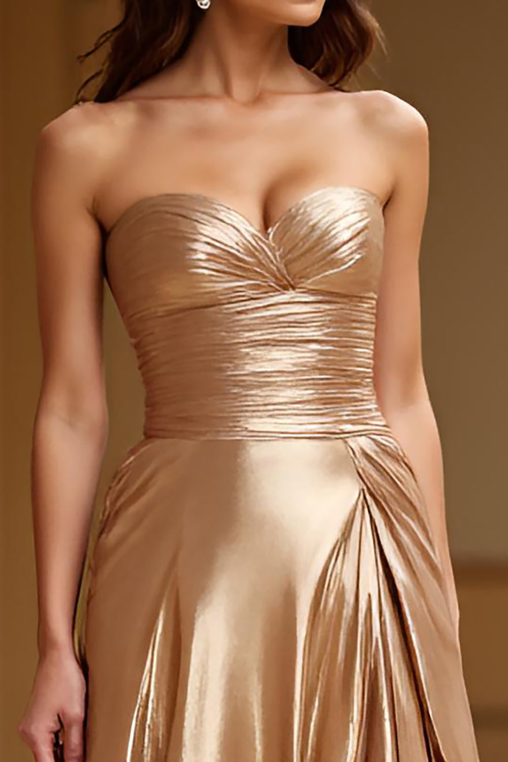 Guld Stropløs A Line Metallic Satin Gallakjole