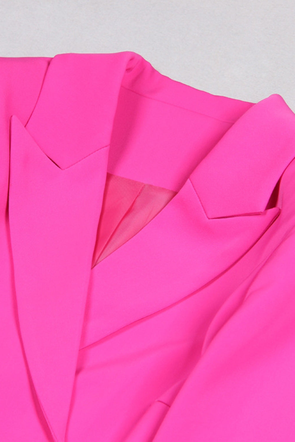 Sort 2-delt Peak revers kort Kvinder Prom Suits med Feather