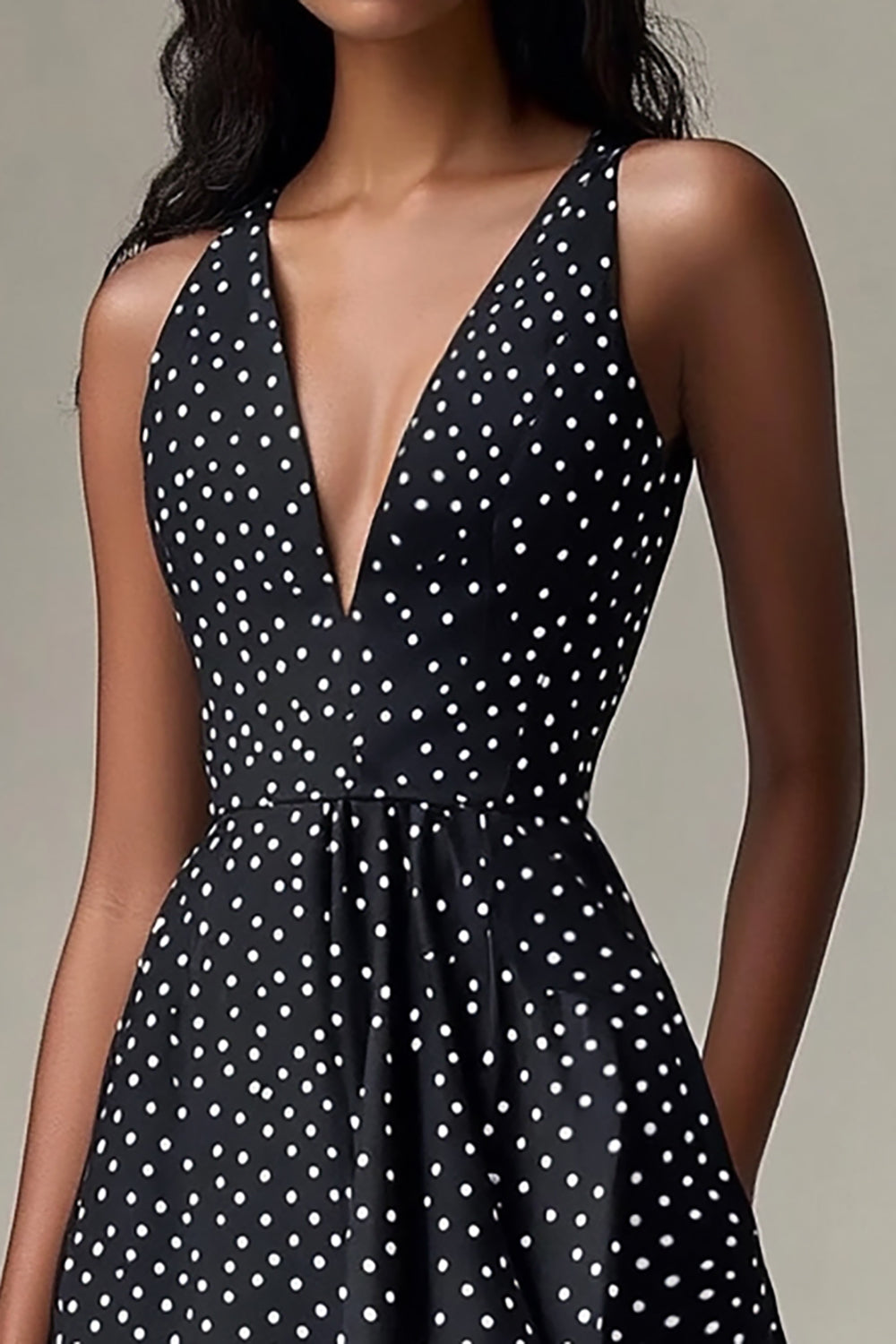 Sort A Line V-hals Kort Hvid Polka Dots Kjole