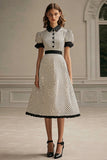 A Line revers hvid sort Polka Dots kjole med pufærmer