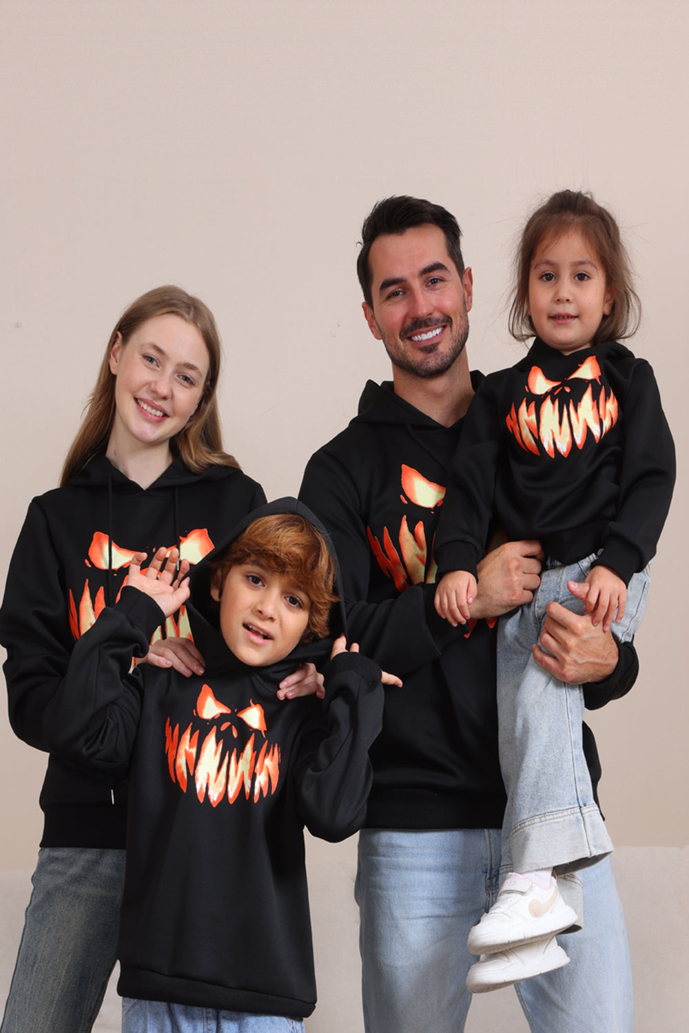 Sort Devil Græskar Print Hætteklædte Halloween familie sweatshirts