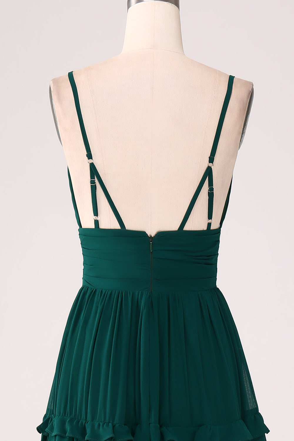 Spaghetti stropper Tiered Prom Dress med plisseret