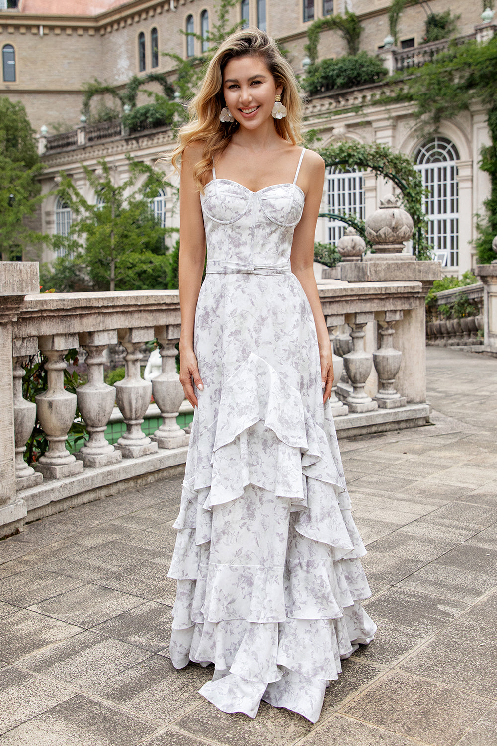 Hvidbrun blomst A Line Spaghetti Straps Brudepige kjole med flæser