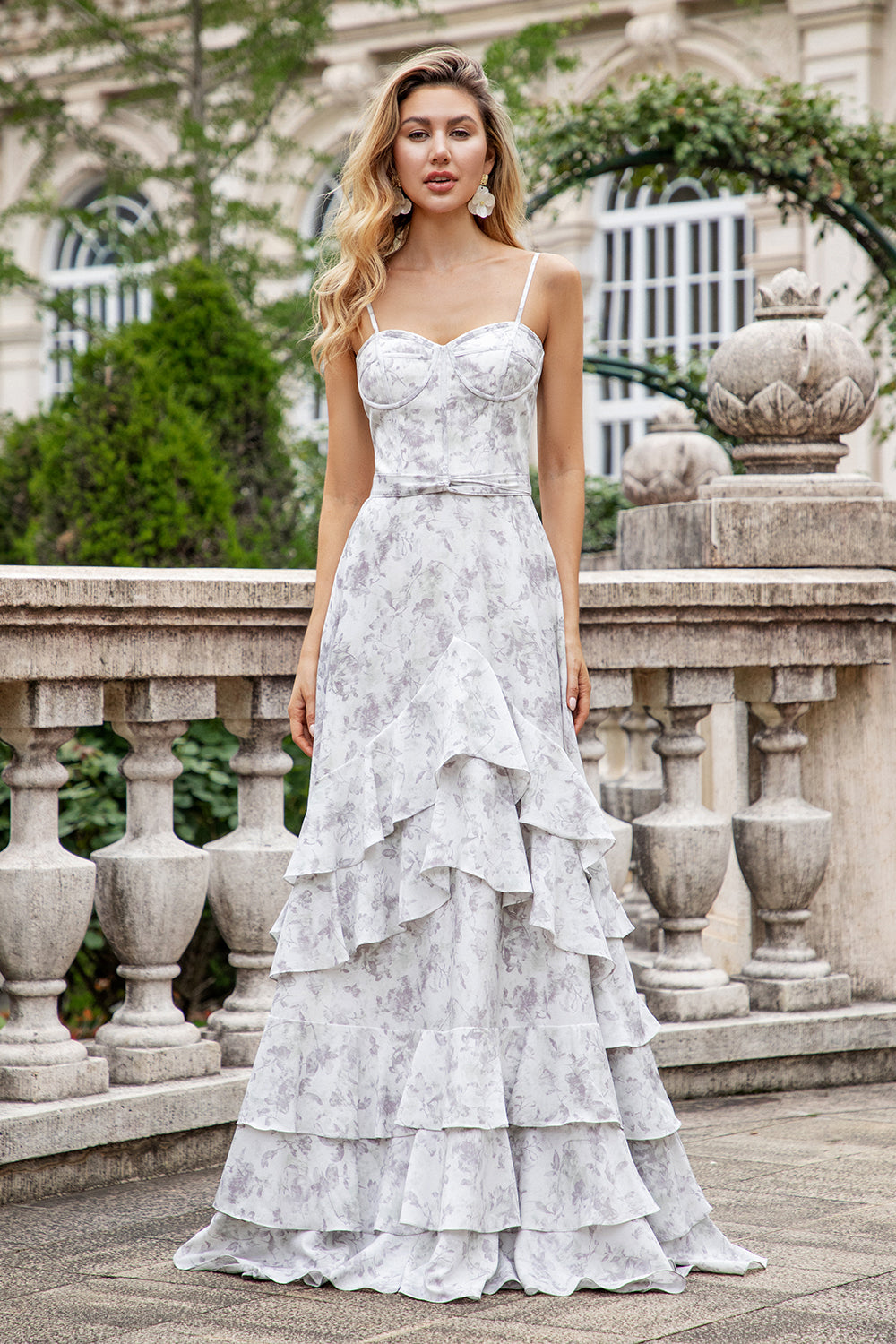 Hvidbrun blomst A Line Spaghetti Straps Brudepige kjole med flæser