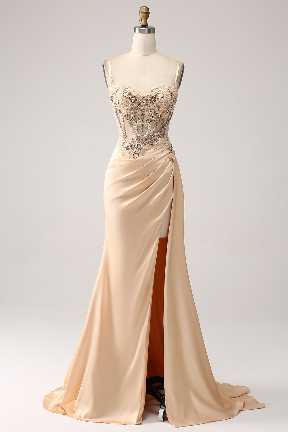 Elegant champagne havfrue plisseret satin gallakjole med applikationer