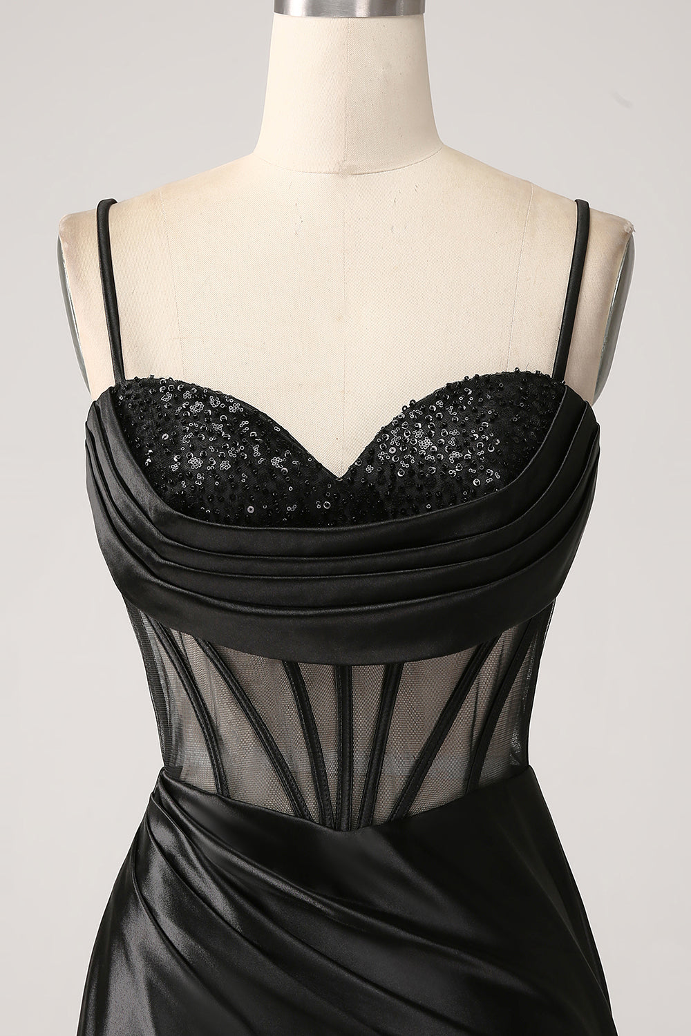 Havfrue kæreste sort satin lang gallakjole med perler