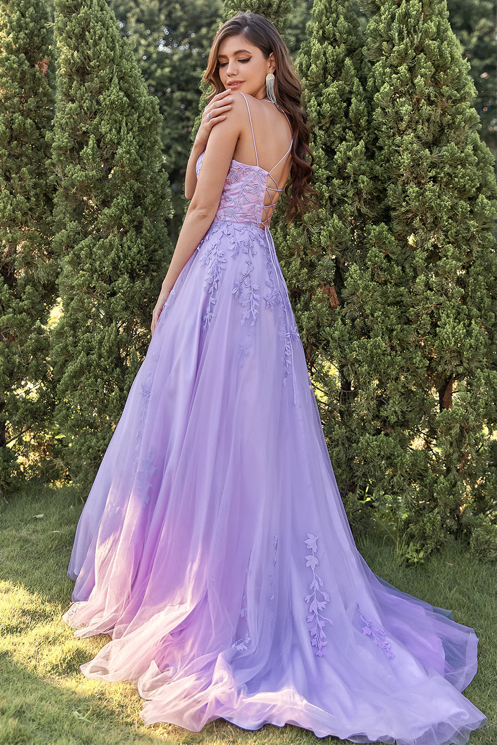 Lilla Tulle Prom Kjole med applikationer