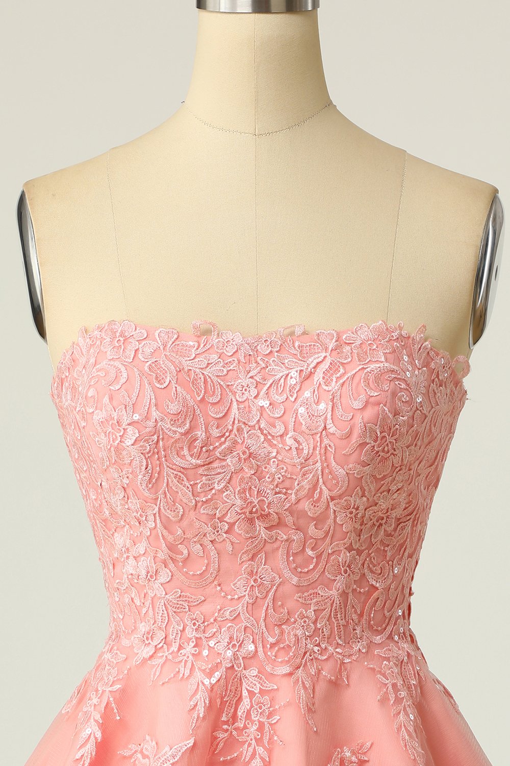 Blush stropløs kort Prom Kjole med Appliques