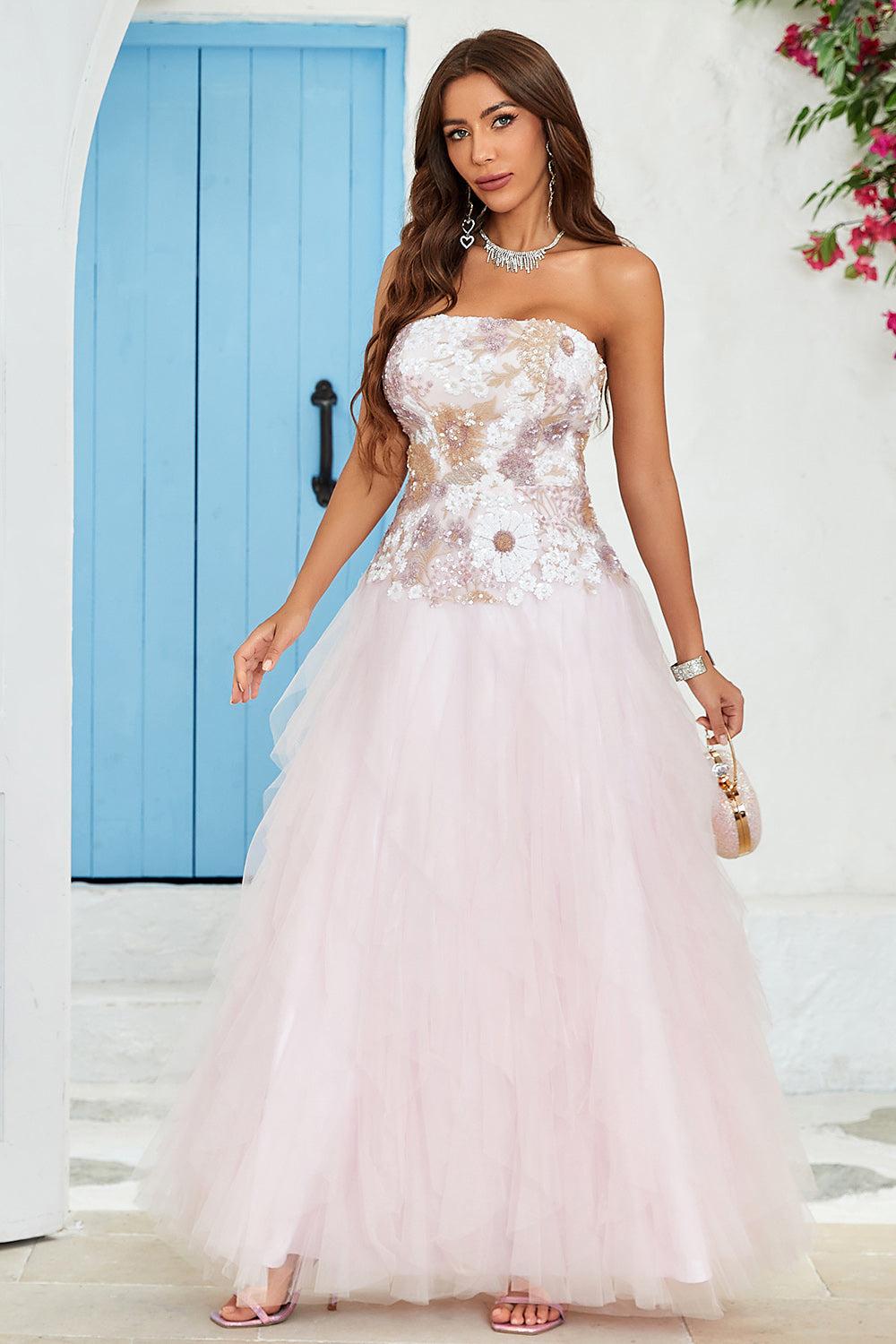 Stropløs A Line Pink Tulle Prom Kjole med applikationer