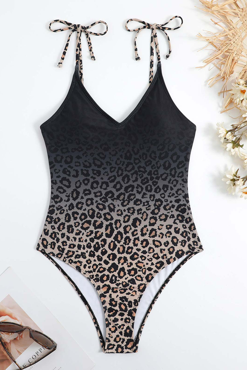 Brun badedragt i ét stykke med strandnederdel