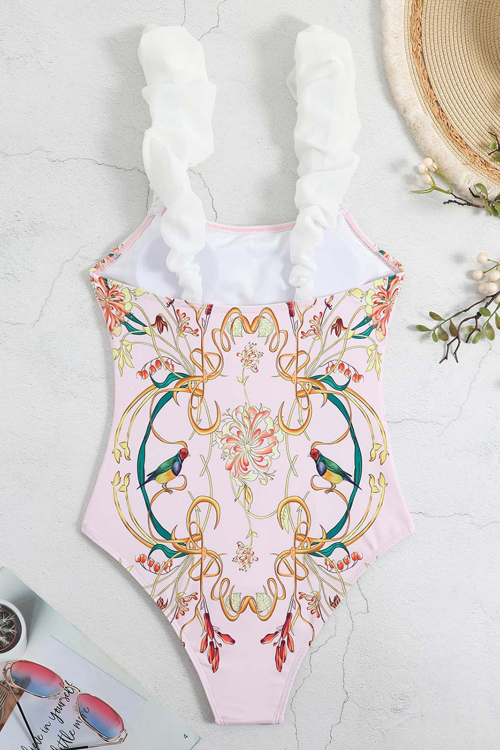 Høj talje Et stykke lyserødt trykt badetøj