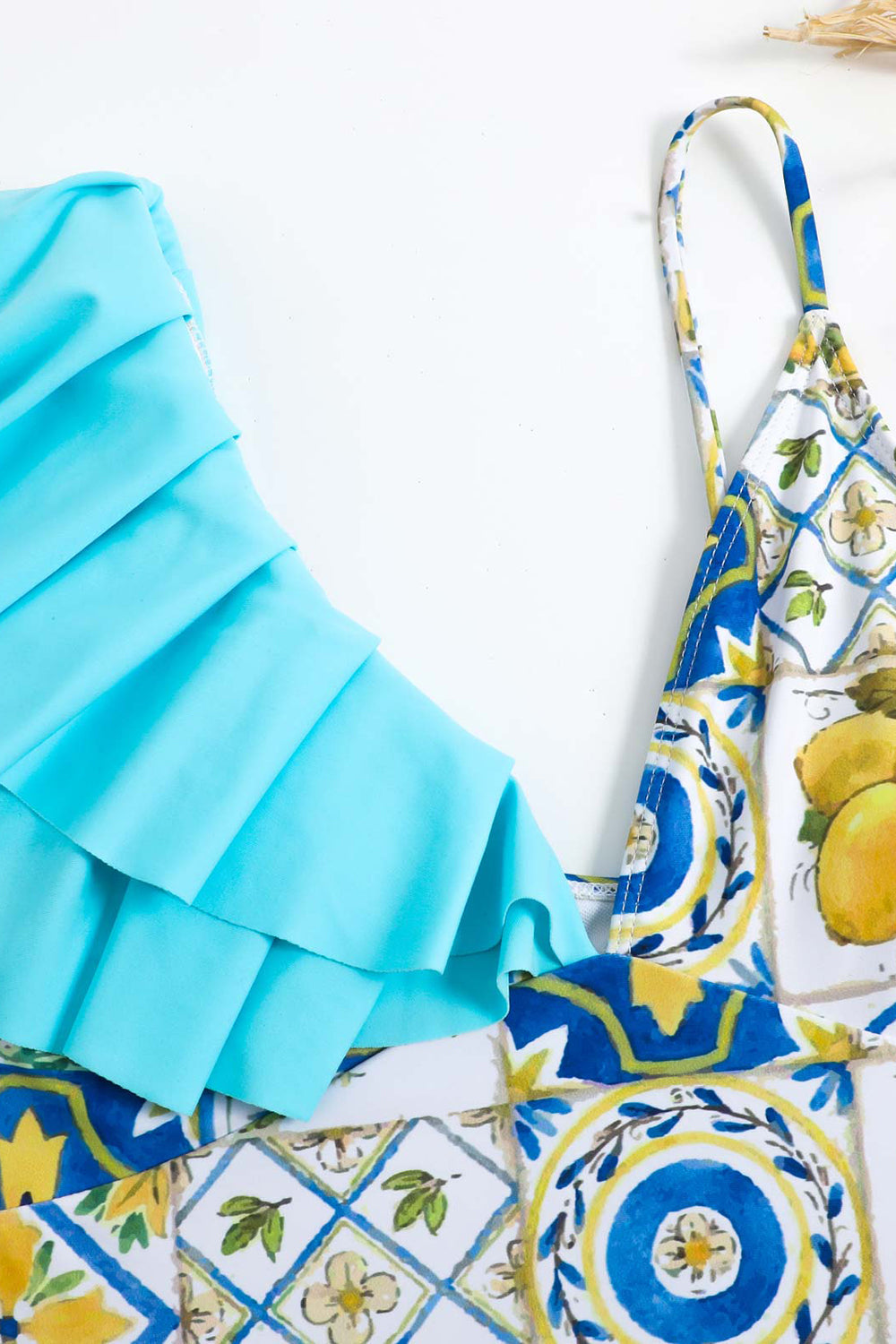 Blå trykt høj talje et stykke badetøj