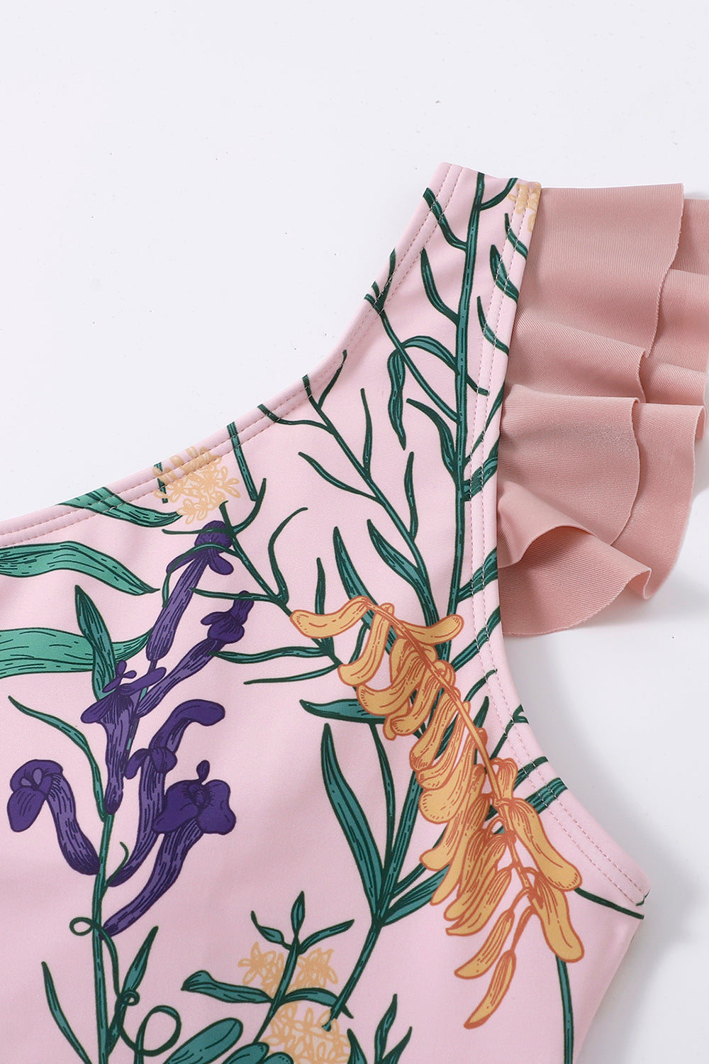 En skulder Pink ruffled et stykke badetøj