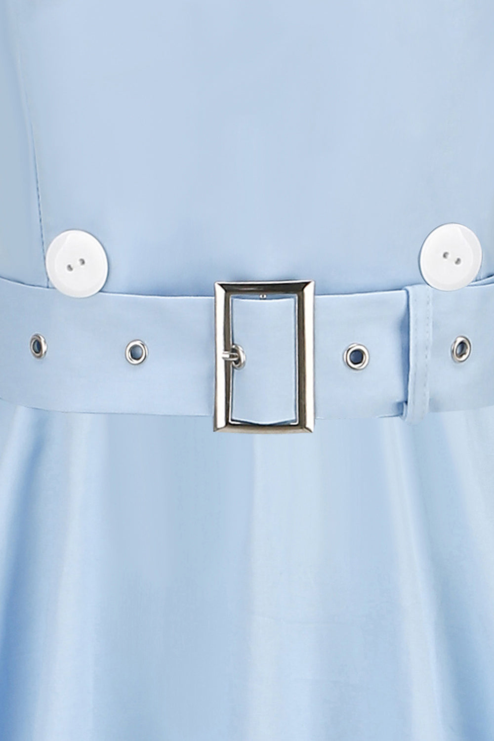 Sort gyngekjole fra 1950'erne med bælte