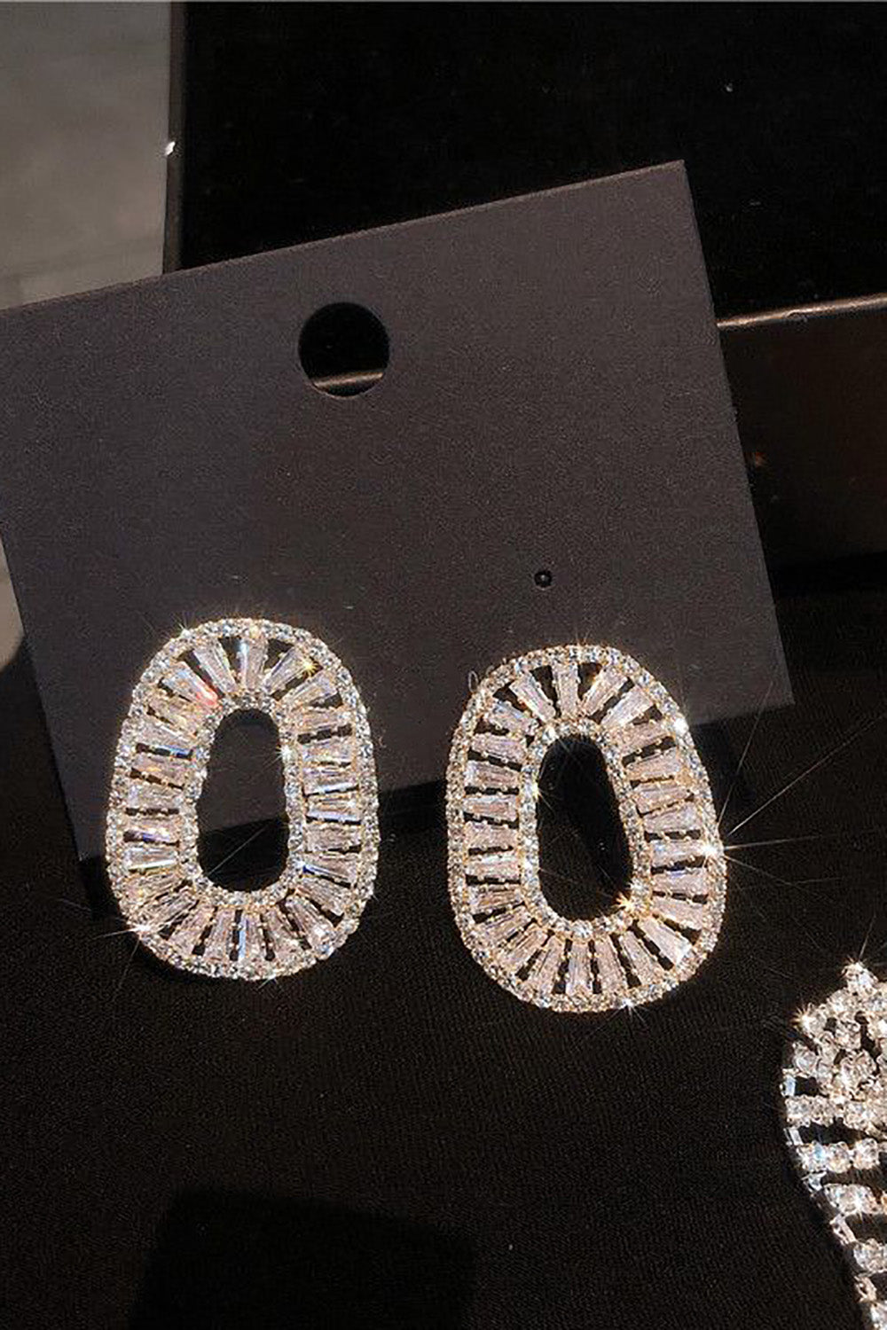 Enkle Rhinestone ovale øreringe