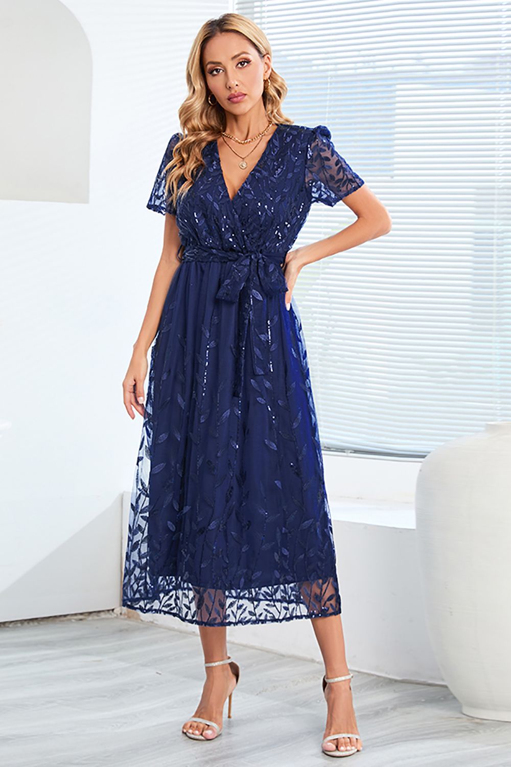 A-Line Blush afslappet kjole med korte ærmer