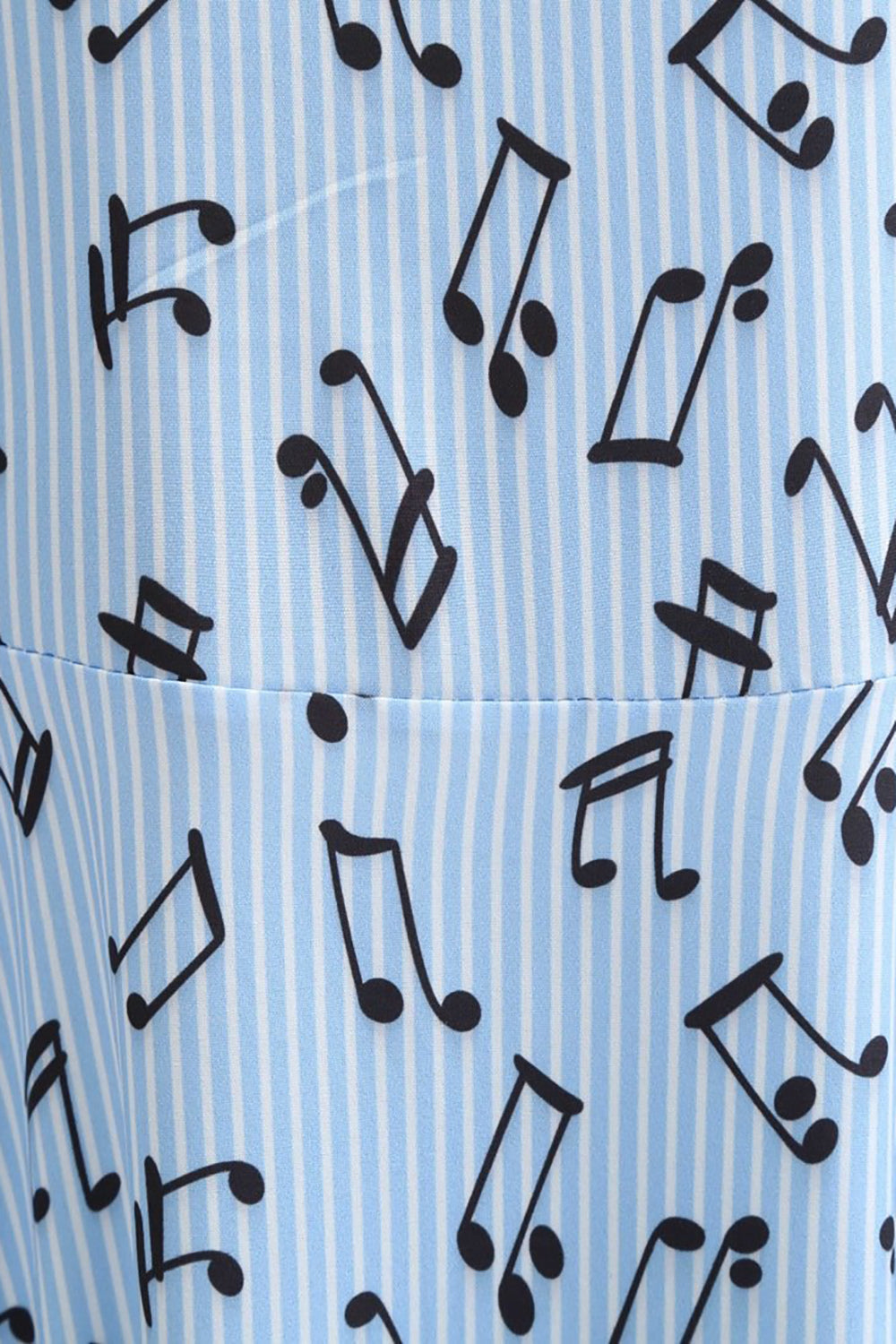 Lyseblå trykte kasketærmer 1950'erne kjole