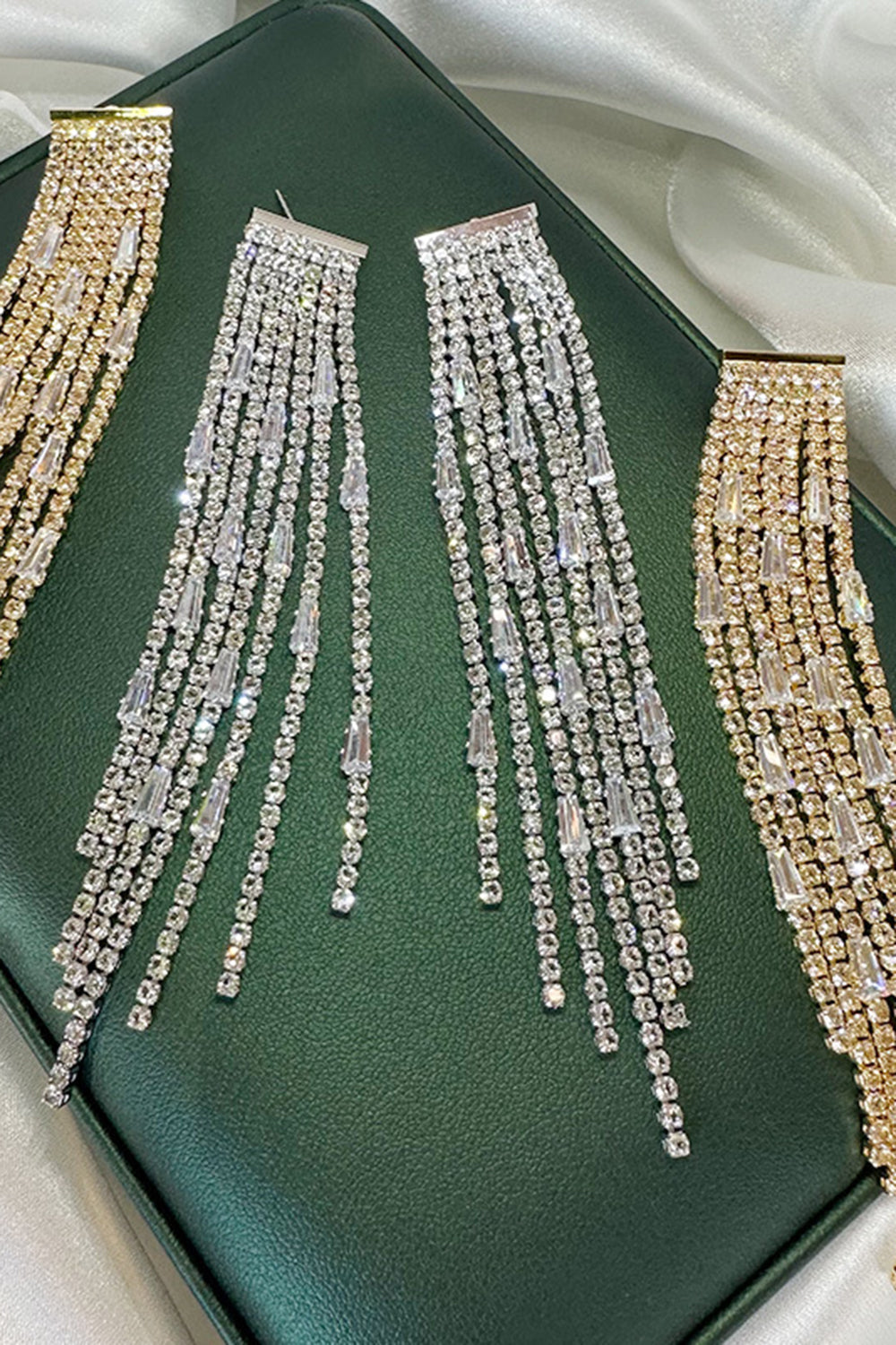 Glitrende Golden Rhinestone kvast lange øreringe
