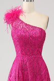Fuchsia A-Line en skulder Feather Paillet, Lang gallakjole med slids