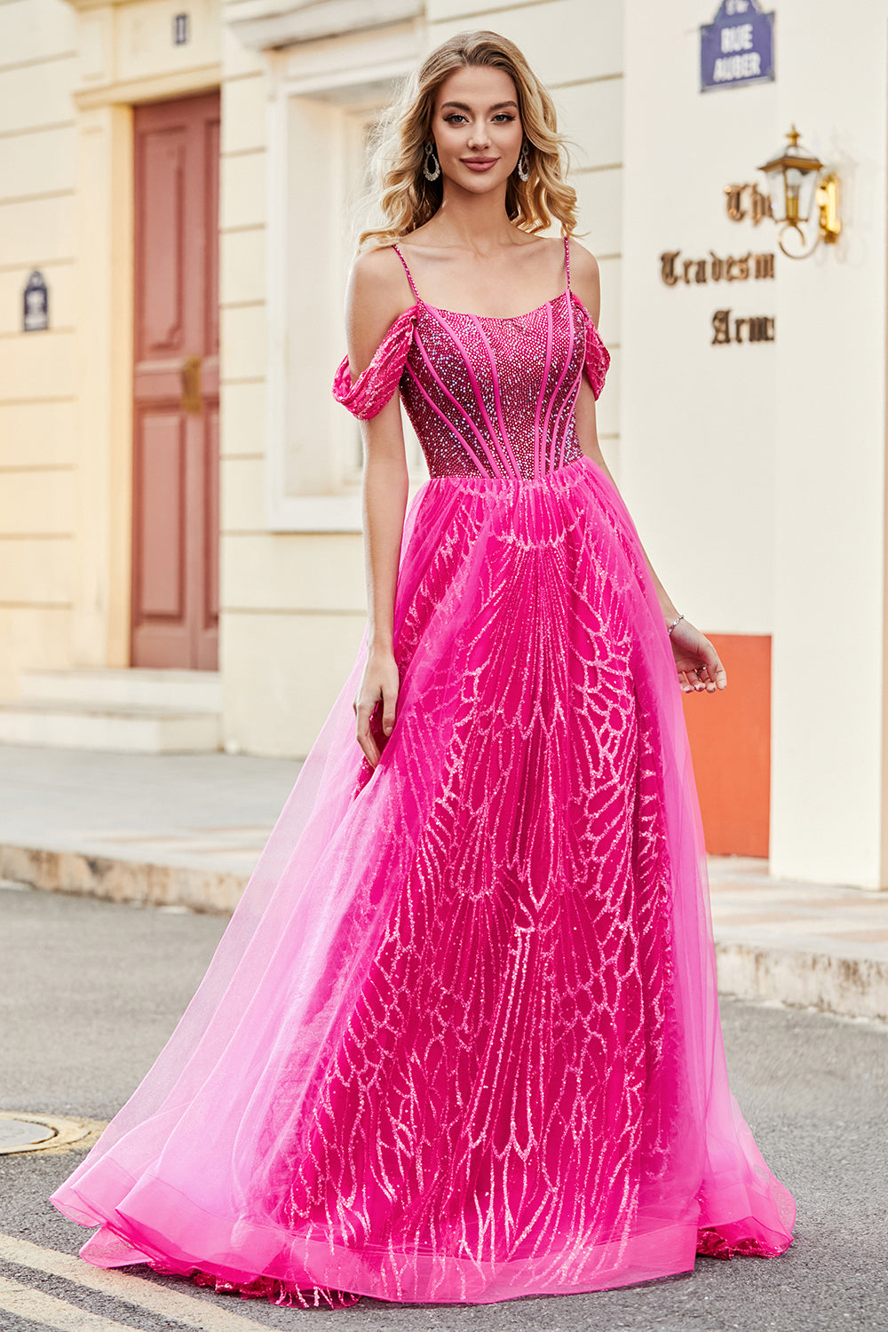 A-Line Kold Skulder Glitrende Hot Pink Korset Gallakjole med perler