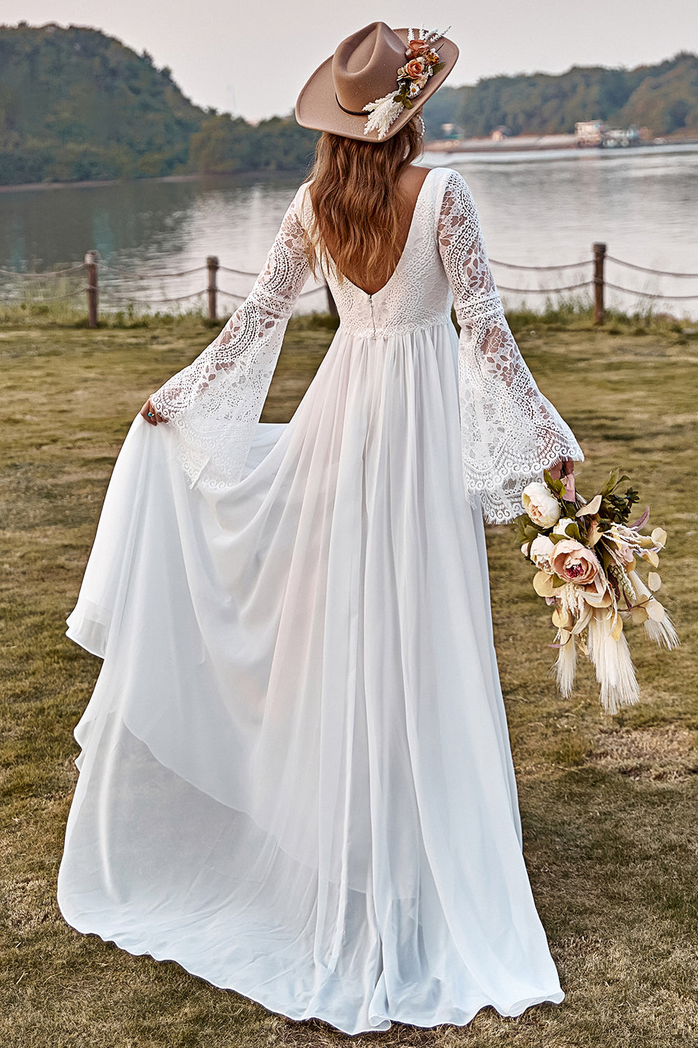 Elfenben blonder Chiffon Trompet ærme Boho brudekjole