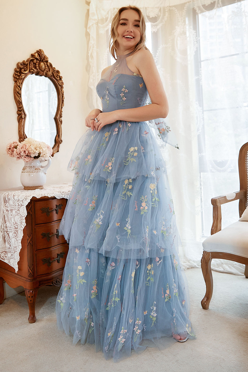 En Line Grime Grey Blue Plus Size Prom Kjole med broderi