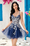 Stilfuld A Line Navy Spaghetti Straps Homecoming Kjole med Criss Cross Back