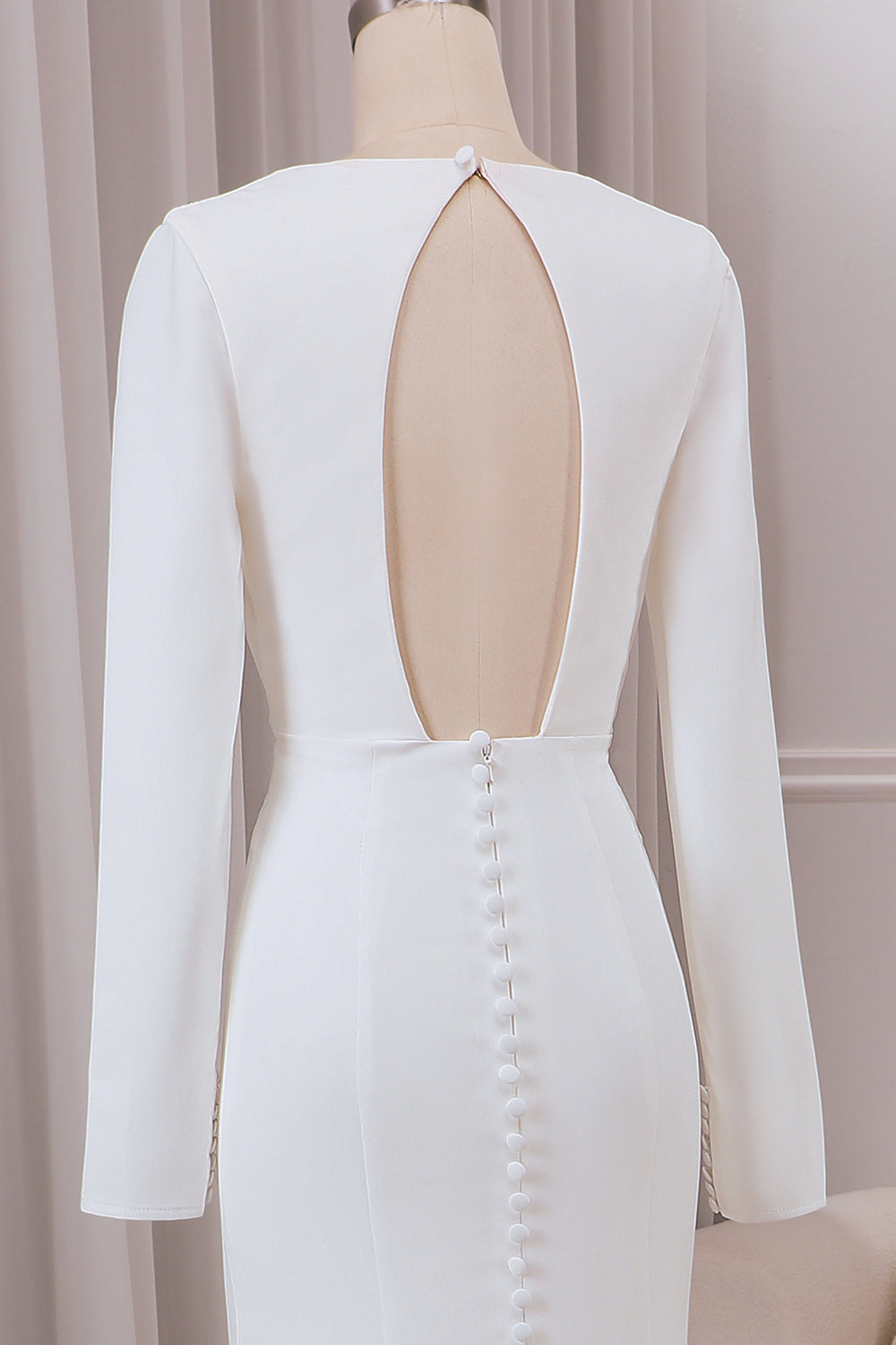 Elfenben dyb V-hals lange ærmer Crepe havfrue brudekjole med slids foran