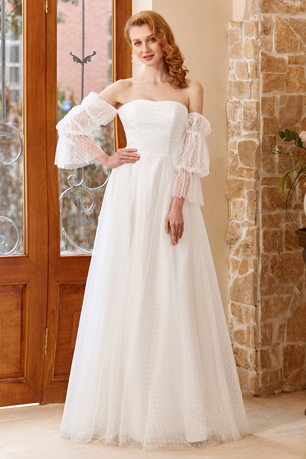 A Line Off the Shoulder Hvid brudekjole med lange ærmer